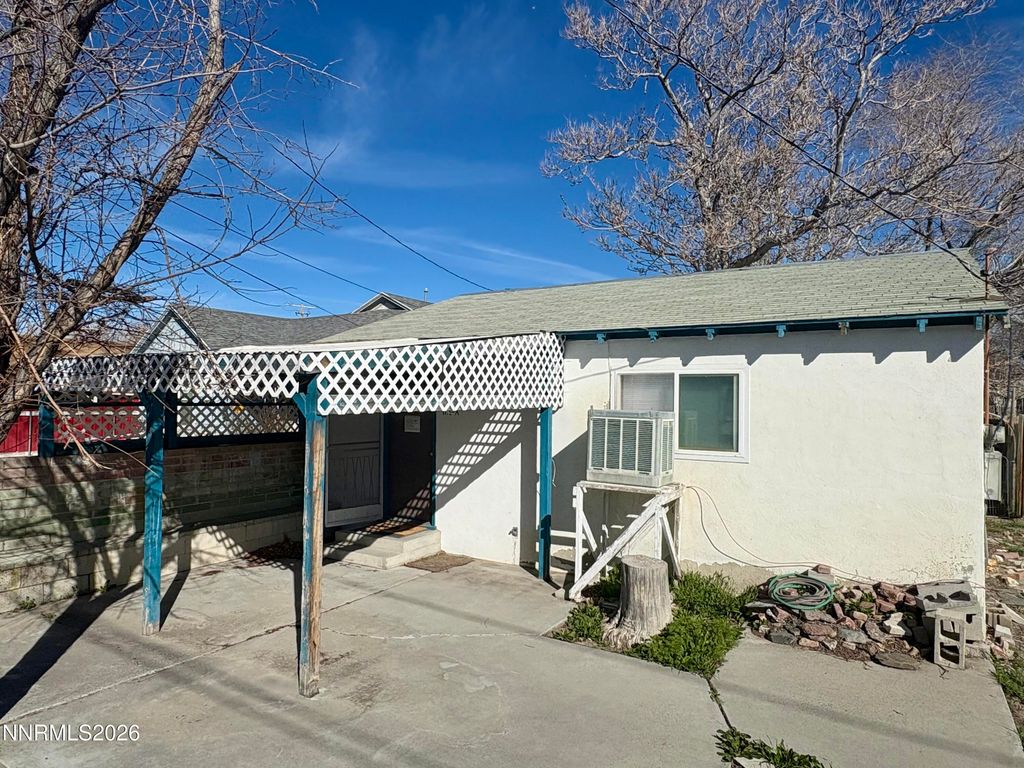 Image 15 of property listing at 1115 Franklin Avenue, Lovelock, NV 89419