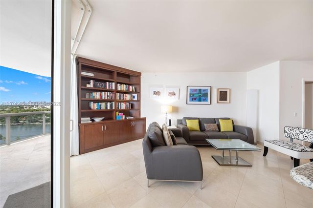 4779 Collins Avenue 1804, Miami Beach, FL 33140