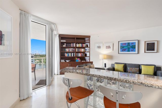 4779 Collins Avenue 1804, Miami Beach, FL 33140