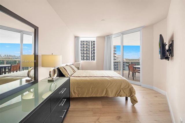 4779 Collins Avenue 1804, Miami Beach, FL 33140