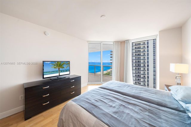 4779 Collins Avenue 1804, Miami Beach, FL 33140