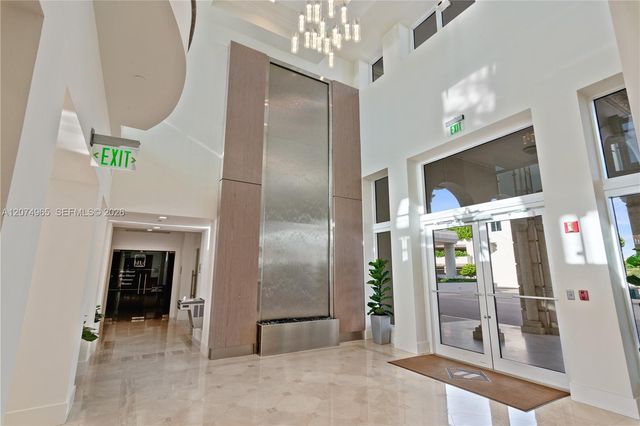 4779 Collins Avenue 1804, Miami Beach, FL 33140