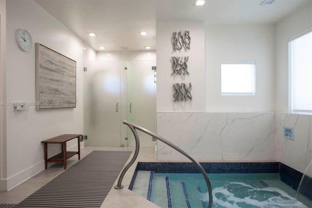 4779 Collins Avenue 1804, Miami Beach, FL 33140