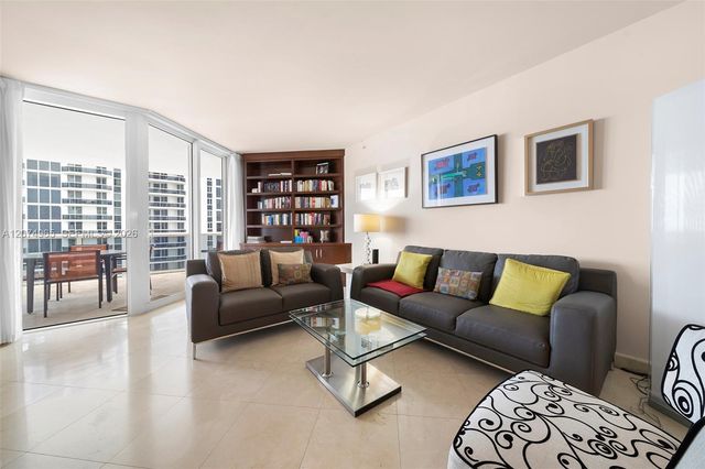 4779 Collins Avenue 1804, Miami Beach, FL 33140