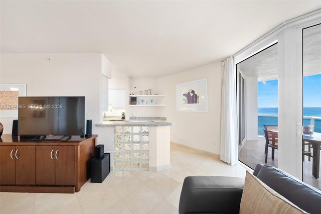 4779 Collins Avenue 1804, Miami Beach, FL 33140