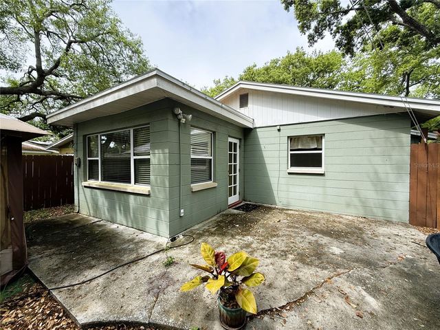 8184 24TH AVENUE N, St Petersburg, FL 33710