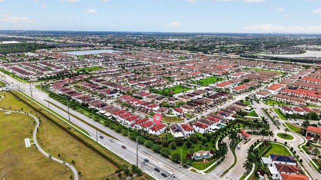 10400 W 35 Way, Hialeah, FL 33018