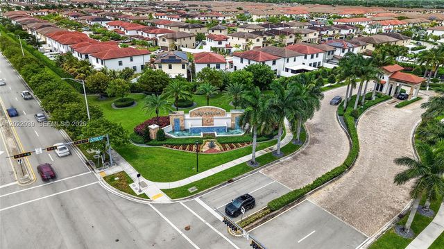 10400 W 35 Way, Hialeah, FL 33018