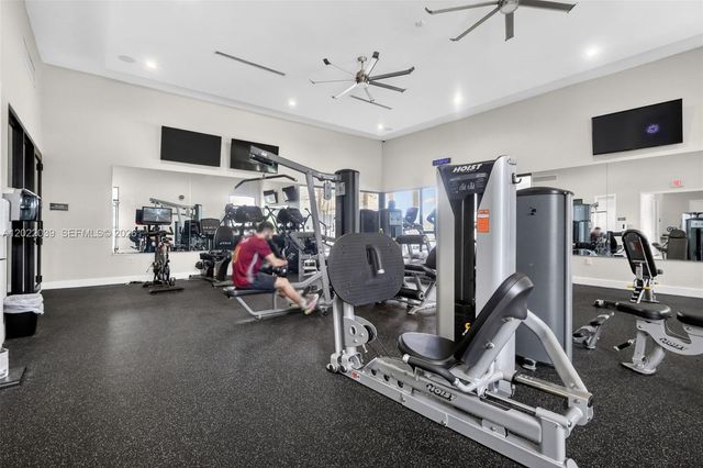 10400 W 35 Way, Hialeah, FL 33018