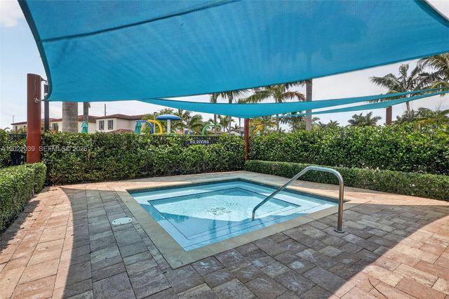 10400 W 35 Way, Hialeah, FL 33018