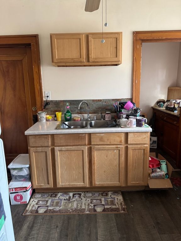 Image 2 of property listing at 16 Manor Court, Joliet, IL 60436