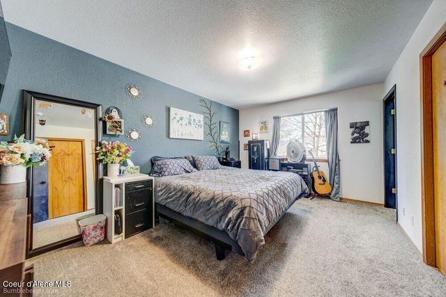 8811 N Davis Circle, Hayden, ID 83835