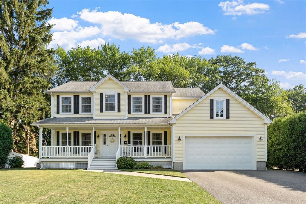 27 Hardwick Rd, Natick, MA 01760