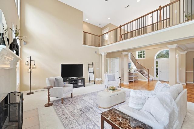 6725 Trafalgar Loop, Dublin, OH 43016