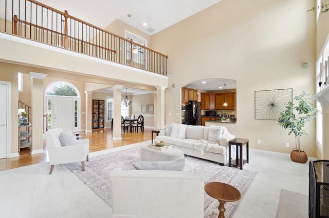 6725 Trafalgar Loop, Dublin, OH 43016