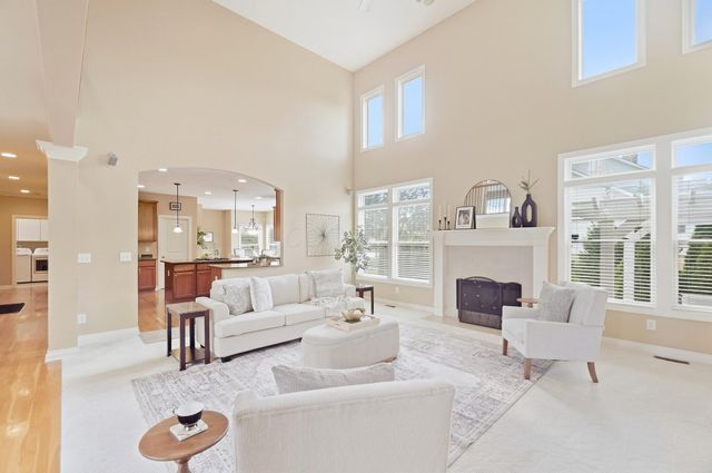 6725 Trafalgar Loop, Dublin, OH 43016