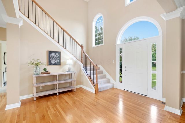 6725 Trafalgar Loop, Dublin, OH 43016