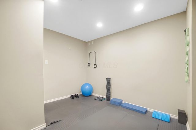 6725 Trafalgar Loop, Dublin, OH 43016