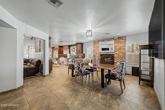 1945 N 66TH Place, Mesa, AZ 85205