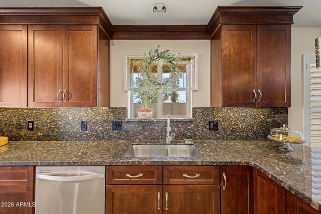 1945 N 66TH Place, Mesa, AZ 85205