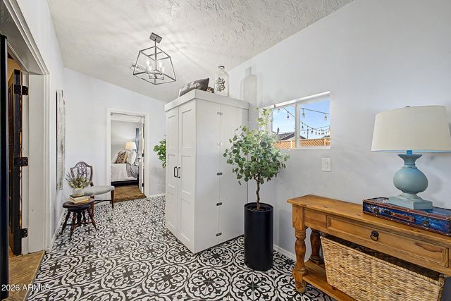 1945 N 66TH Place, Mesa, AZ 85205