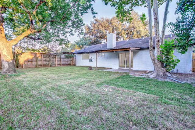 7226 Troulon Drive, Houston, TX 77074