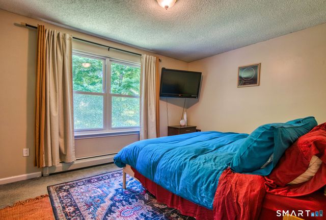 117 Melbourne Court, Naugatuck, CT 06770
