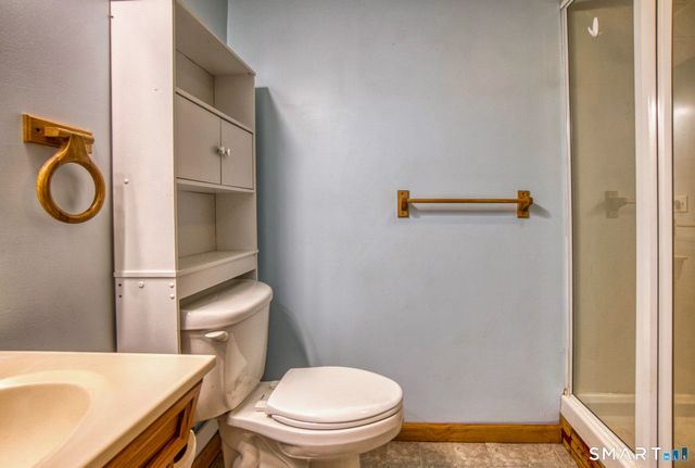 117 Melbourne Court, Naugatuck, CT 06770