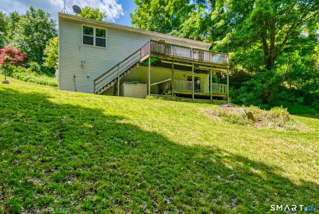 117 Melbourne Court, Naugatuck, CT 06770