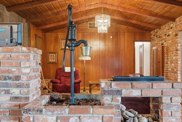 3642 S Farm Road 69, Republic, MO 65738