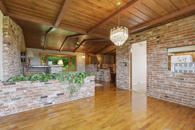 3642 S Farm Road 69, Republic, MO 65738