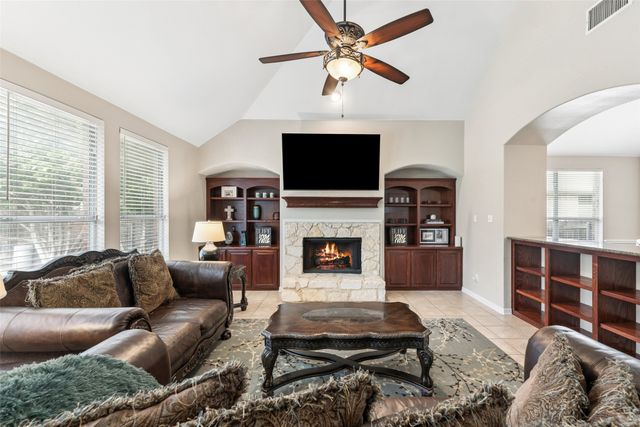 1301 Bramble Lane, Mansfield, TX 76063