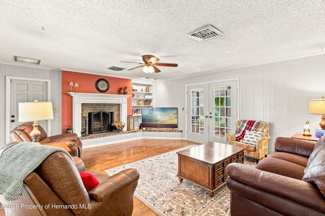 527 Colonial Drive, Brooksville, FL 34601