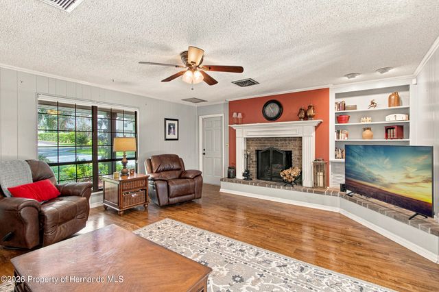 527 Colonial Drive, Brooksville, FL 34601