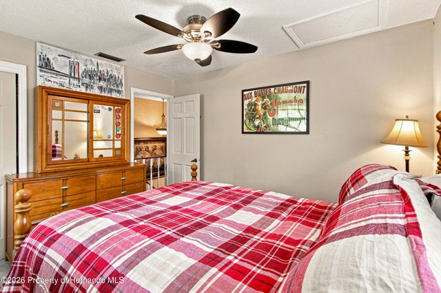 527 Colonial Drive, Brooksville, FL 34601