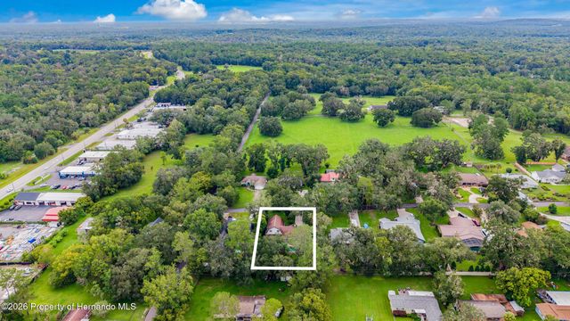 527 Colonial Drive, Brooksville, FL 34601