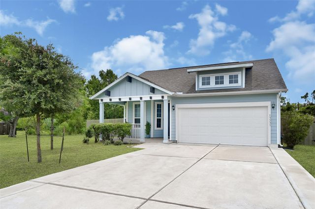 13331 Pecan Trails Drive, Santa Fe, TX 77510