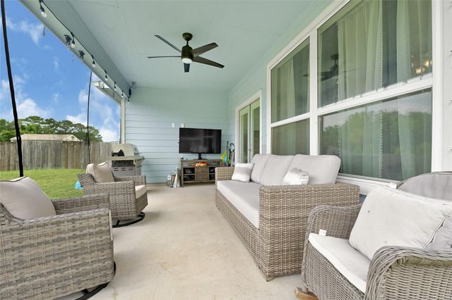 13331 Pecan Trails Drive, Santa Fe, TX 77510