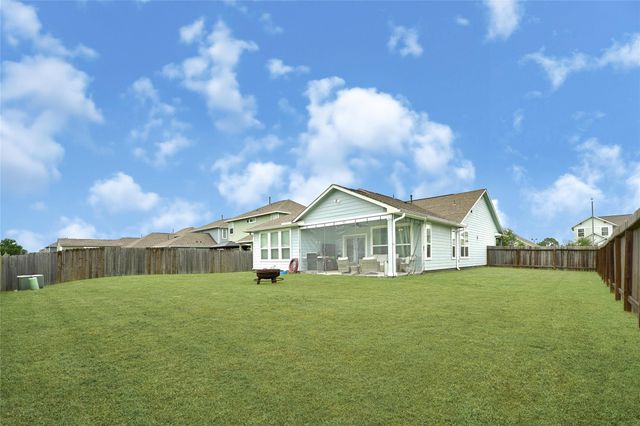 13331 Pecan Trails Drive, Santa Fe, TX 77510