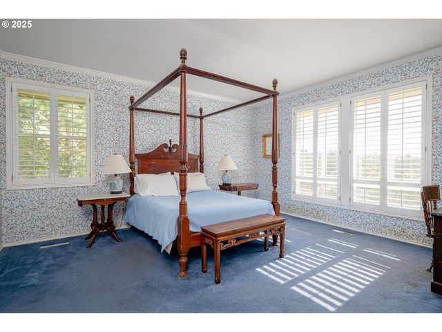 9015 Nw BARTHOLOMEW Dr, Portland, OR 97229