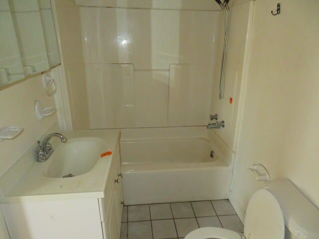 323 W 2nd Street, Paris, KY 40361