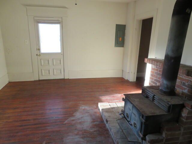 323 W 2nd Street, Paris, KY 40361