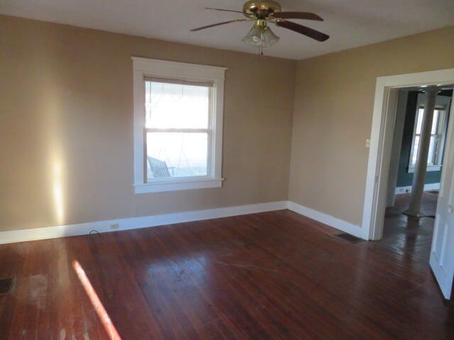 323 W 2nd Street, Paris, KY 40361