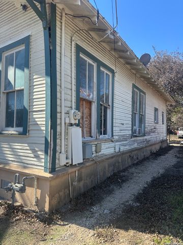 213 LAVONIA PL, San Antonio, TX 78214