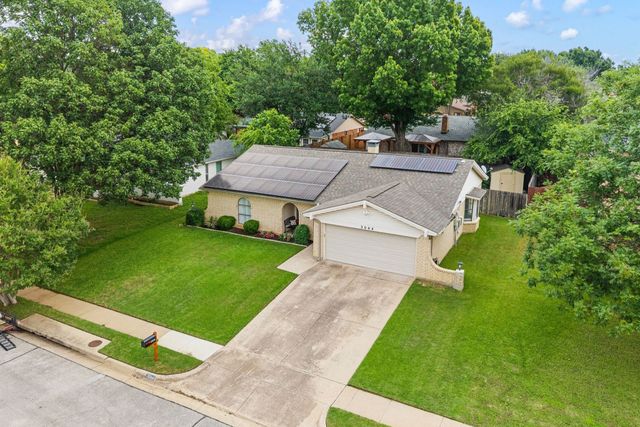 3004 Mossy Oak Lane, Bedford, TX 76021