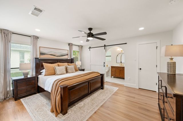 3004 Mossy Oak Lane, Bedford, TX 76021