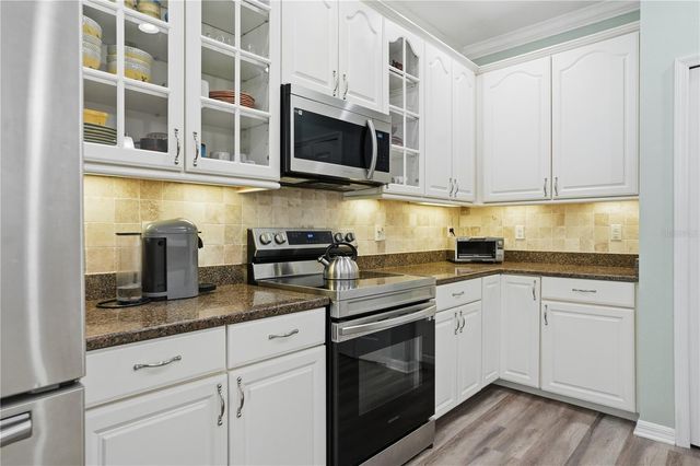 11166 BELLE HAVEN DRIVE, New Port Richey, FL 34654