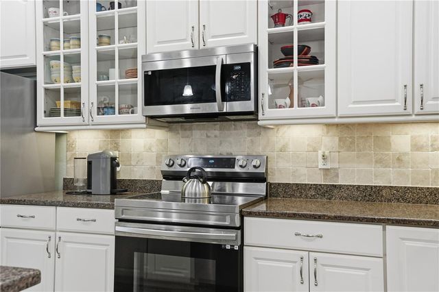 11166 BELLE HAVEN DRIVE, New Port Richey, FL 34654