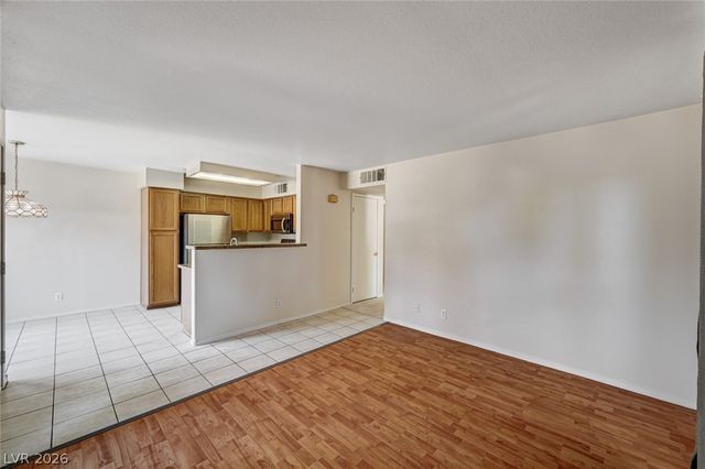 5140 Mandalay Springs Drive 204, Las Vegas, NV 89120