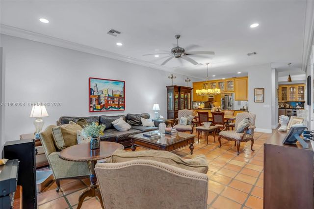 423 NE 23rd St, Wilton Manors, FL 33305